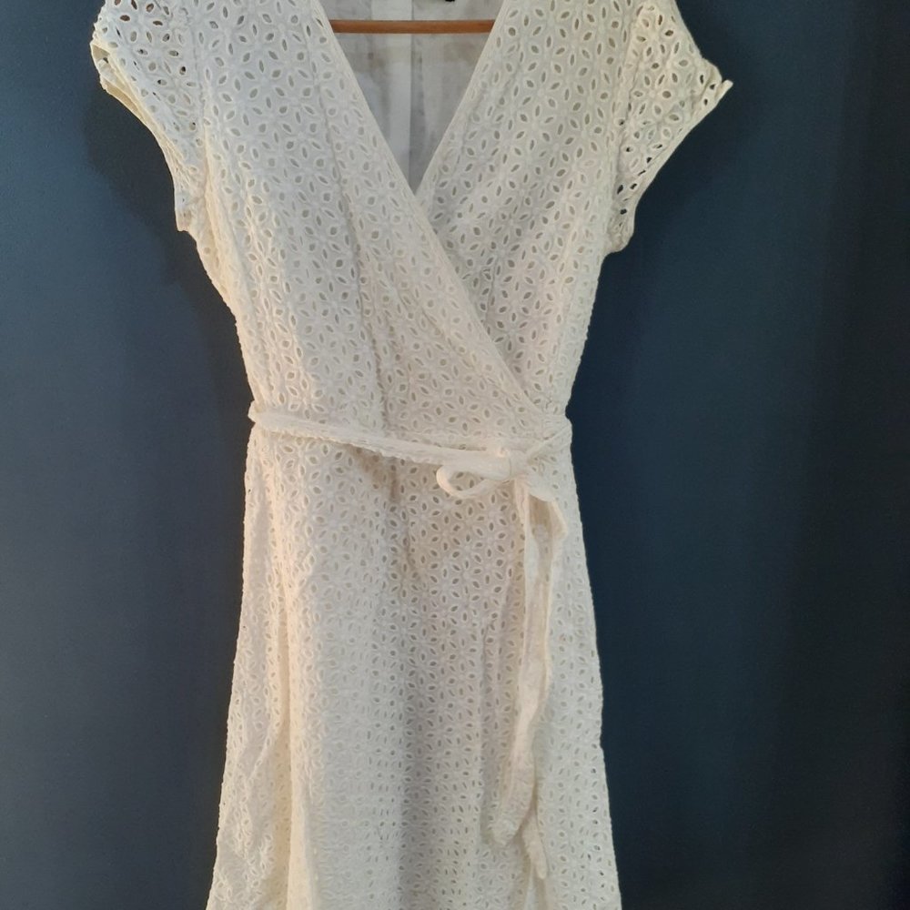 CAROLL France - White eyelet cap-sleeve self-belted dress